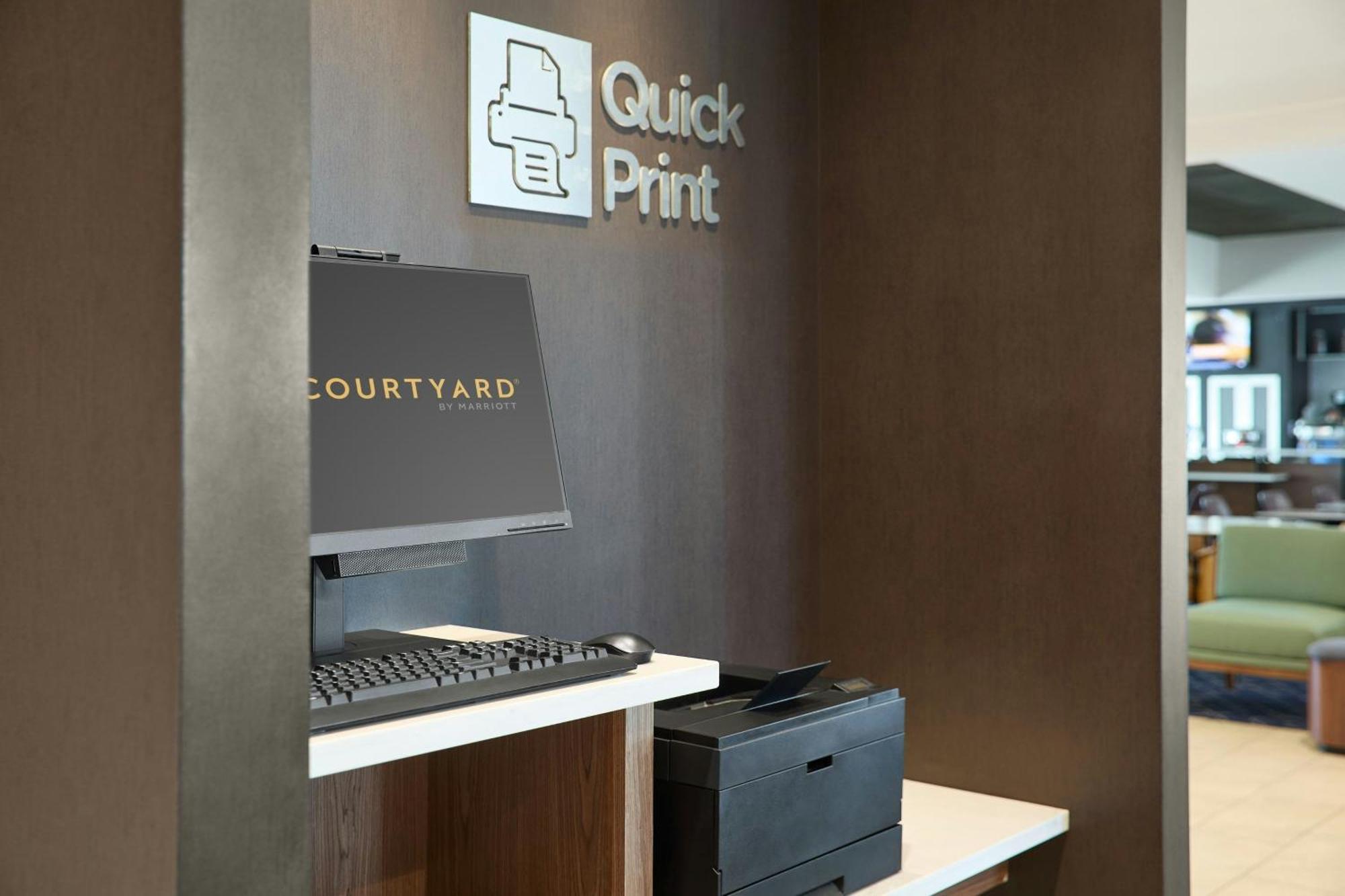 Courtyard St. Louis Creve Coeur Hotel Exterior foto