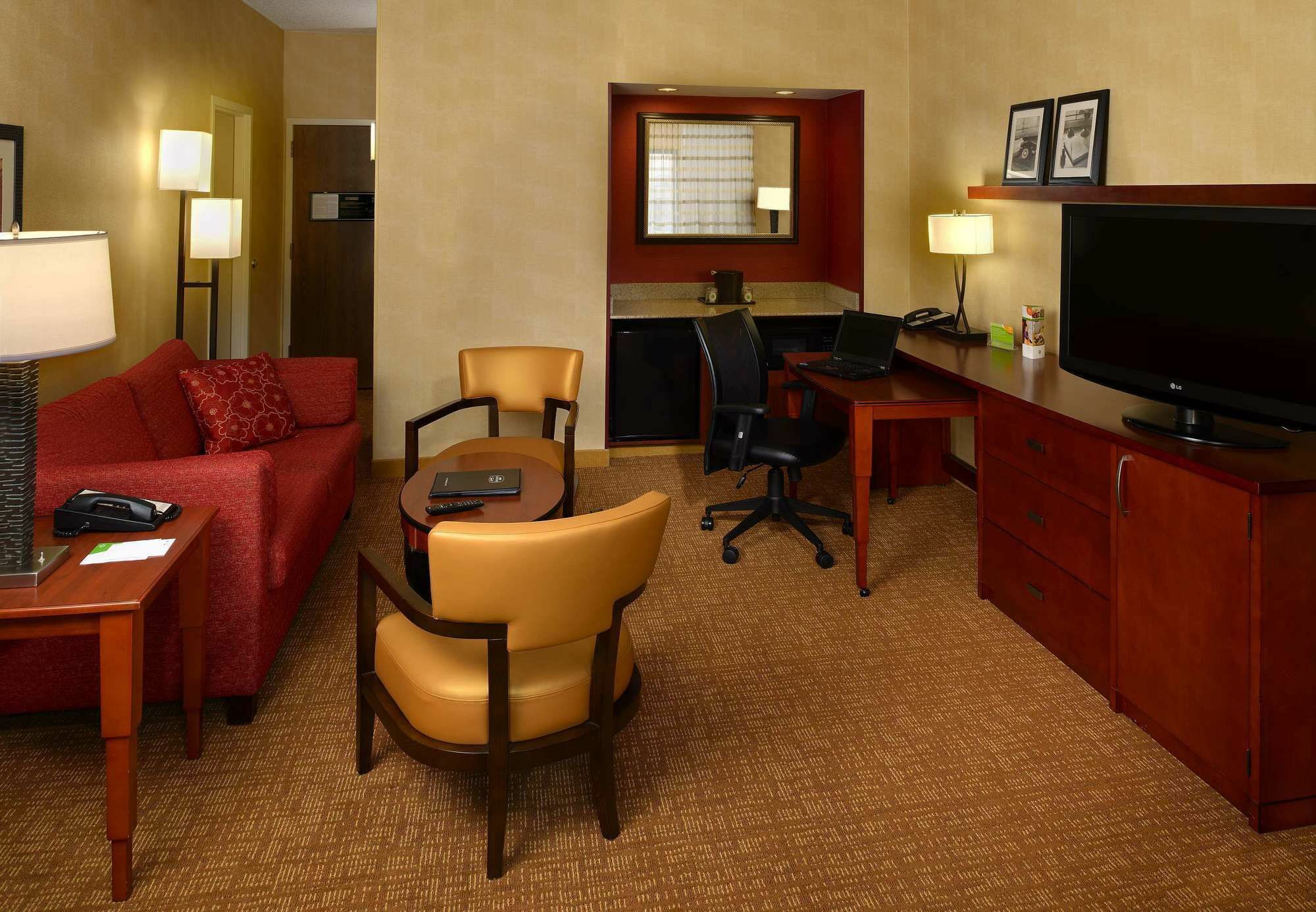 Courtyard St. Louis Creve Coeur Hotel Exterior foto